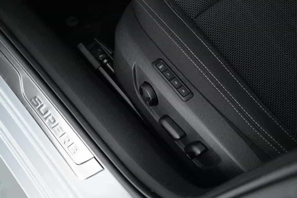 Skoda Superb LIMOUSINE STYLE 2.0TSI DSG MATRIX-LED uvm 01/2022-photo-9
