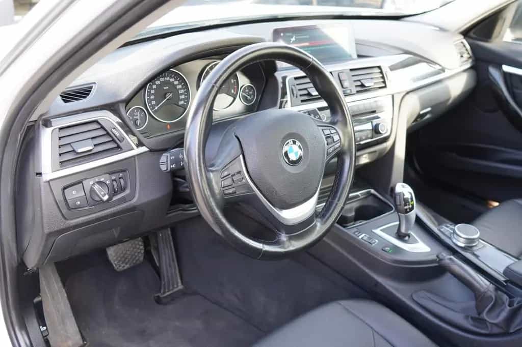 BMW 320 d touring Luxury Line Purity 3 J. GARANTIE ! 02/2019-photo-17