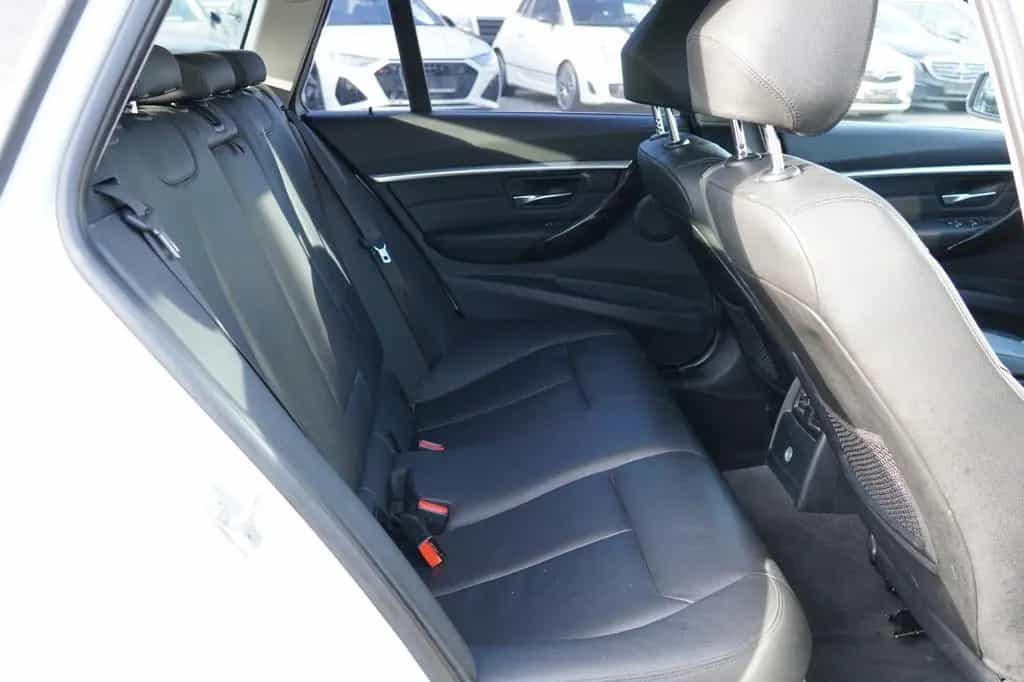 BMW 320 d touring Luxury Line Purity 3 J. GARANTIE ! 02/2019-photo-9