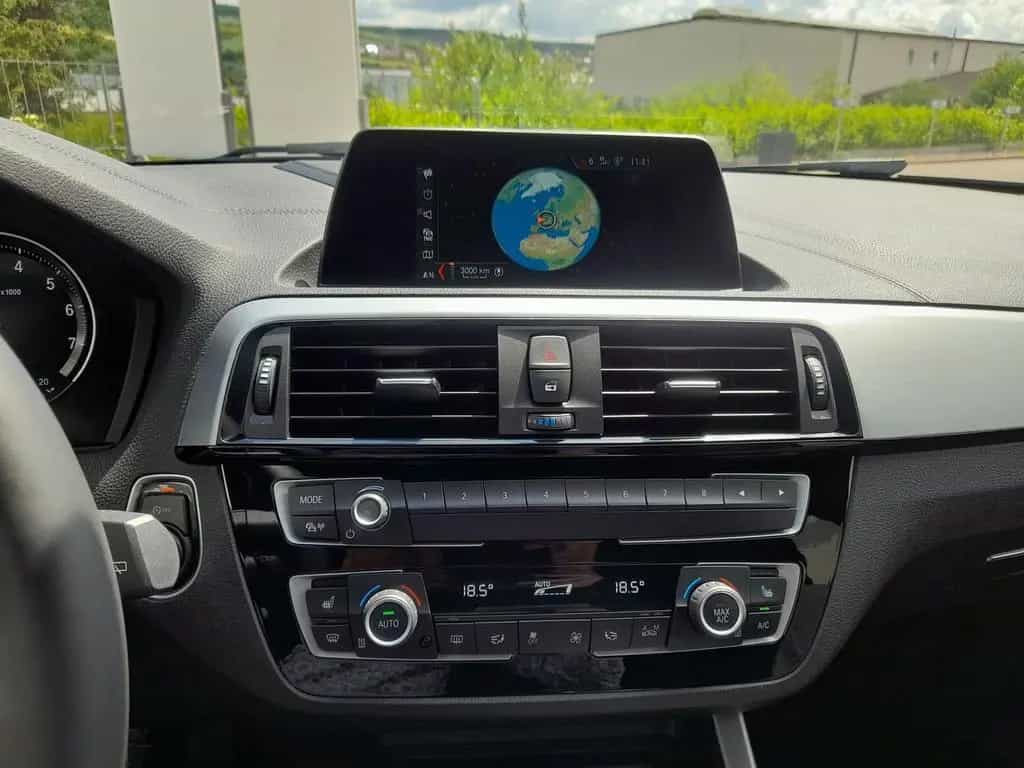 BMW 118 i Edition M Sport Shadow,LED,NAVI,PDC,SHZ 04/2019-photo-30