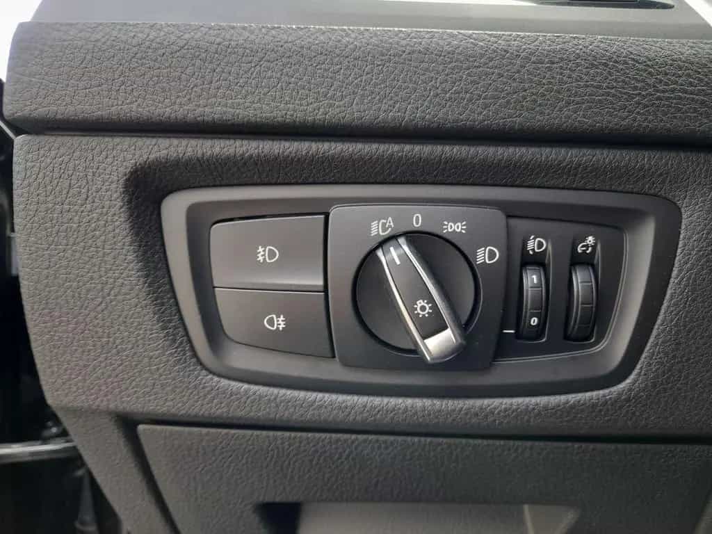 BMW 118 i Edition M Sport Shadow,LED,NAVI,PDC,SHZ 04/2019-photo-33