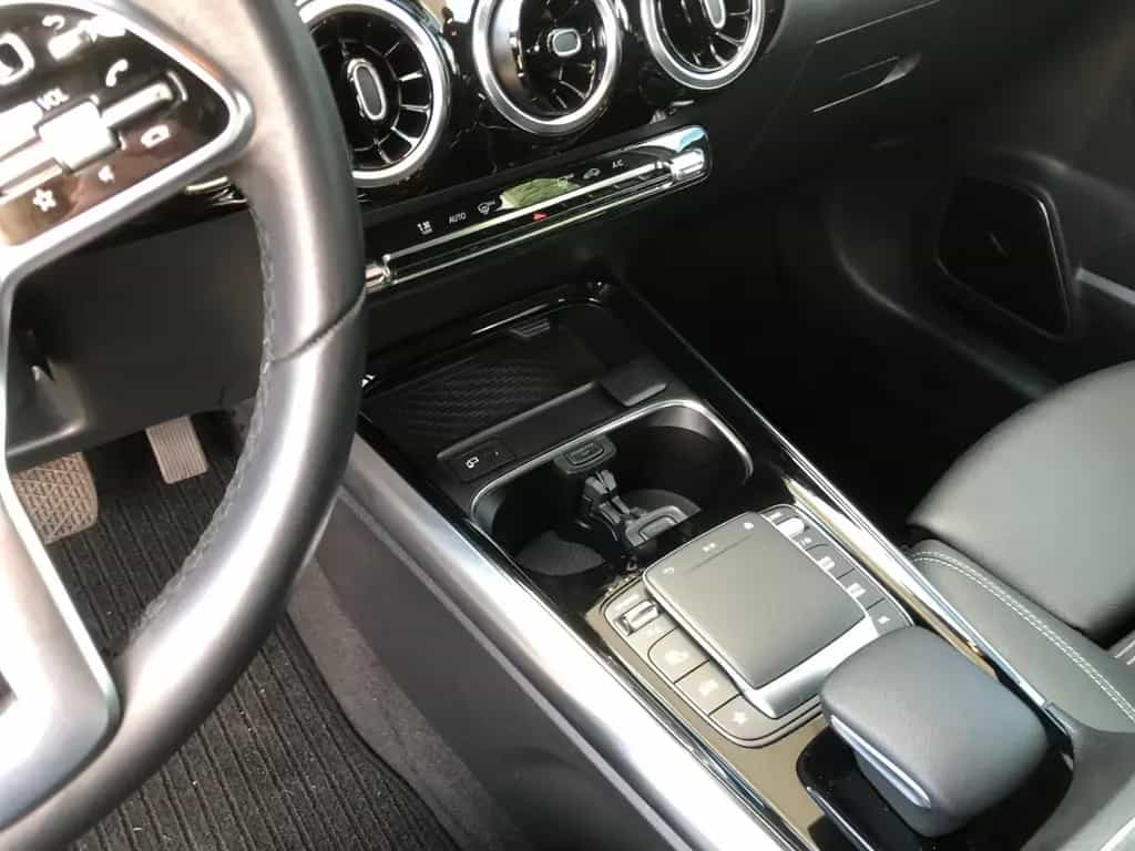 Mercedes-Benz GLA 250 +AHK+Burmester+360°+Business+20"+Easy-Pak 09/2020-photo-11