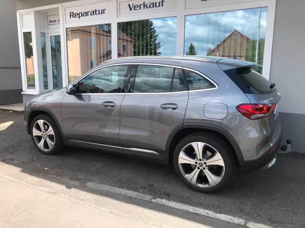 Mercedes-Benz GLA 250 +AHK+Burmester+360°+Business+20"+Easy-Pak 09/2020-photo-3