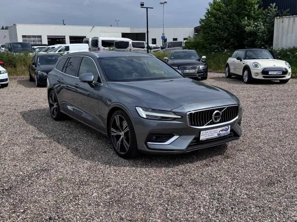 Volvo V60 Inscription AWD, VOLL,360°,Massage, Pano,LED 12/2019-photo-1