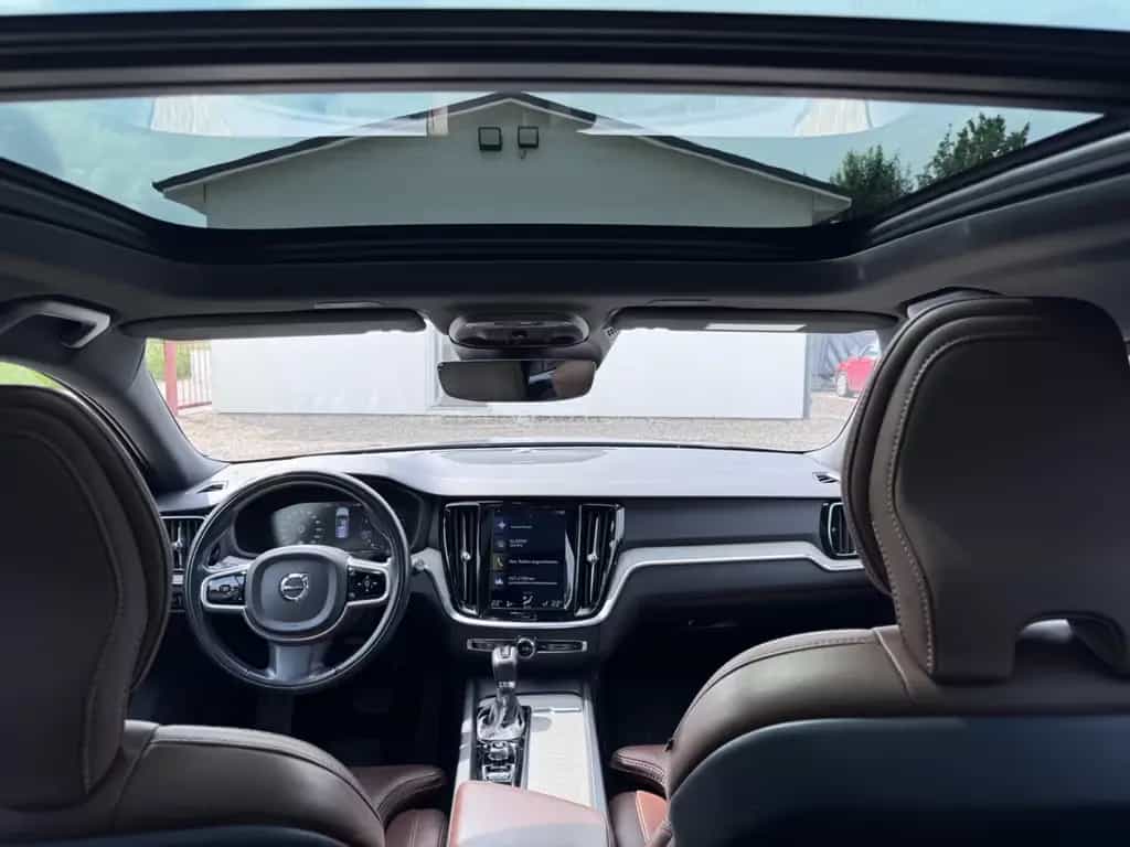 Volvo V60 Inscription AWD, VOLL,360°,Massage, Pano,LED 12/2019-photo-12