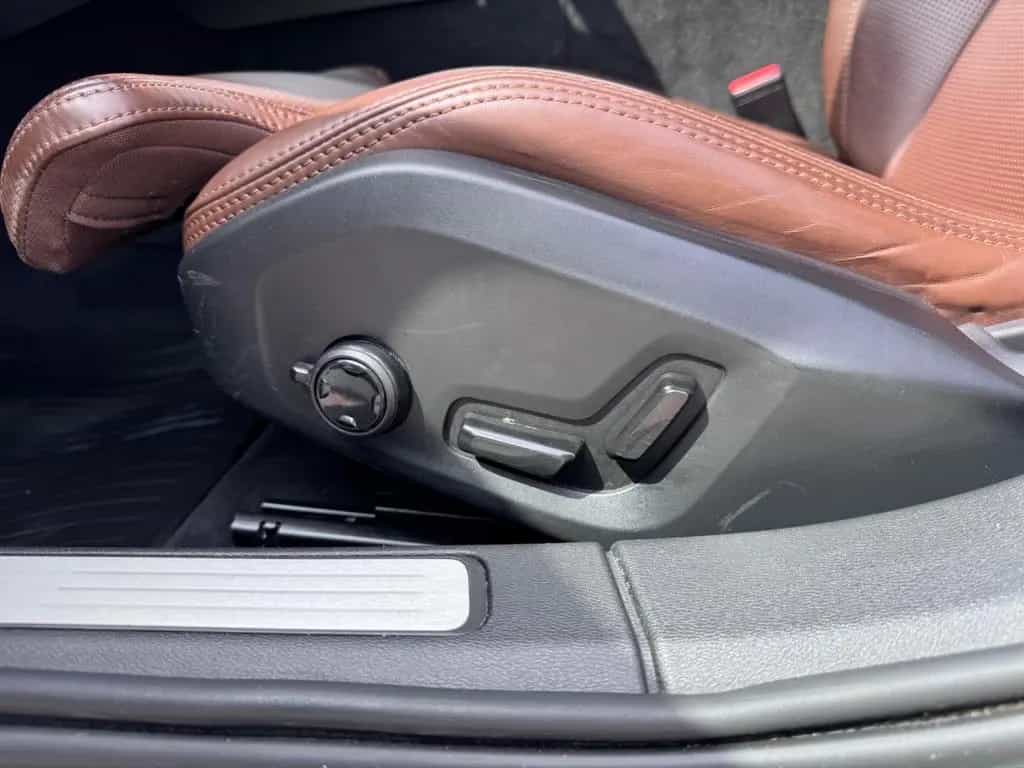 Volvo V60 Inscription AWD, VOLL,360°,Massage, Pano,LED 12/2019-photo-7