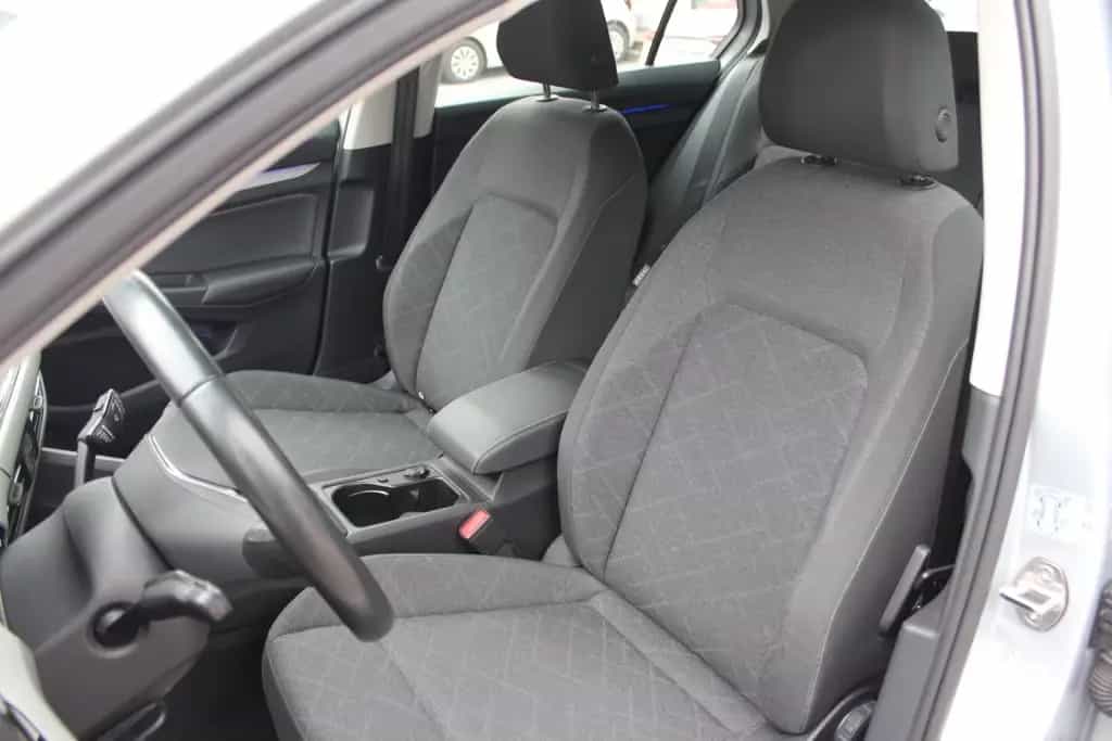 Volkswagen Golf VIII Lim Life/LED/PDC/Kamera/Navi/APP/ACC.. 10/2023-photo-10