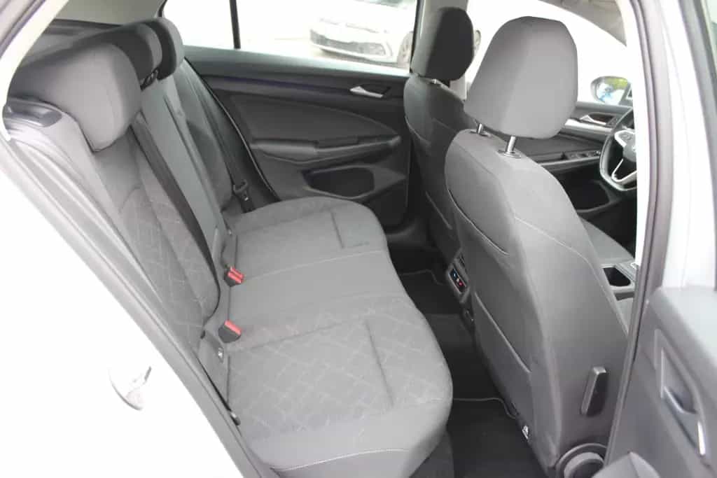 Volkswagen Golf VIII Lim Life/LED/PDC/Kamera/Navi/APP/ACC.. 10/2023-photo-11