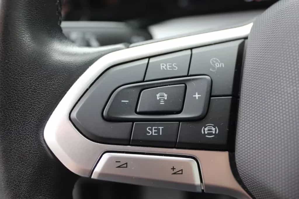 Volkswagen Golf VIII Lim Life/LED/PDC/Kamera/Navi/APP/ACC.. 10/2023-photo-13