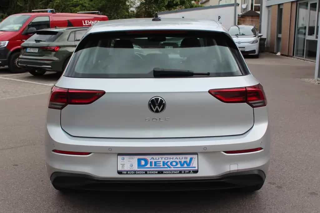 Volkswagen Golf VIII Lim Life/LED/PDC/Kamera/Navi/APP/ACC.. 10/2023-photo-5