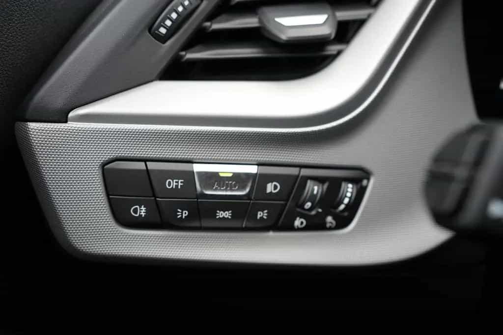 BMW 118 i Aut. Advantage*LIVE*DAB*APPLE*LED*1HD*KLIMA 06/2023-photo-22