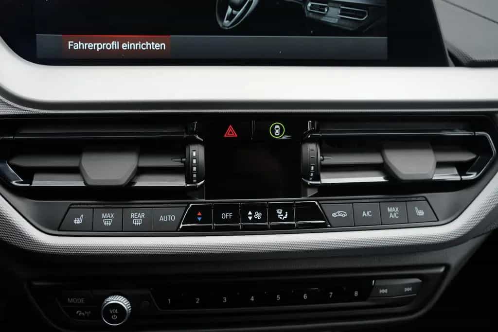 BMW 118 i Aut. Advantage*LIVE*DAB*APPLE*LED*1HD*KLIMA 06/2023-photo-32