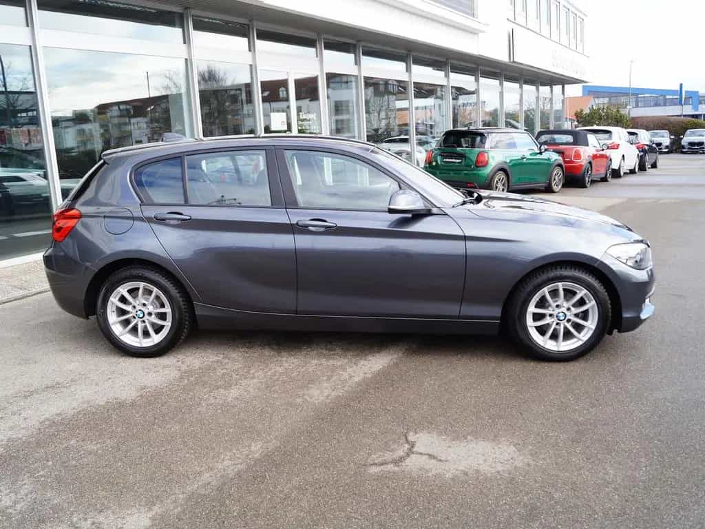 BMW 116 d 5-Türer Advantage * Navigation * PDC * 08/2019-photo-1