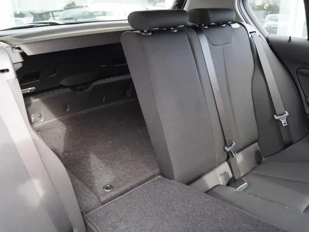 BMW 116 d 5-Türer Advantage * Navigation * PDC * 08/2019-photo-12