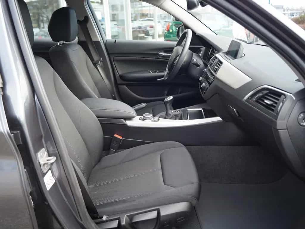 BMW 116 d 5-Türer Advantage * Navigation * PDC * 08/2019-photo-7
