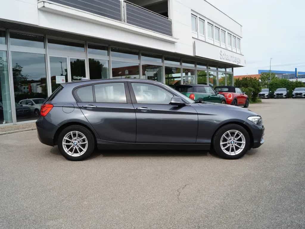 BMW 118 d Aut. 5-Türer * Navi * PDC * Sitzhzg. * Alu 01/2018-photo-1