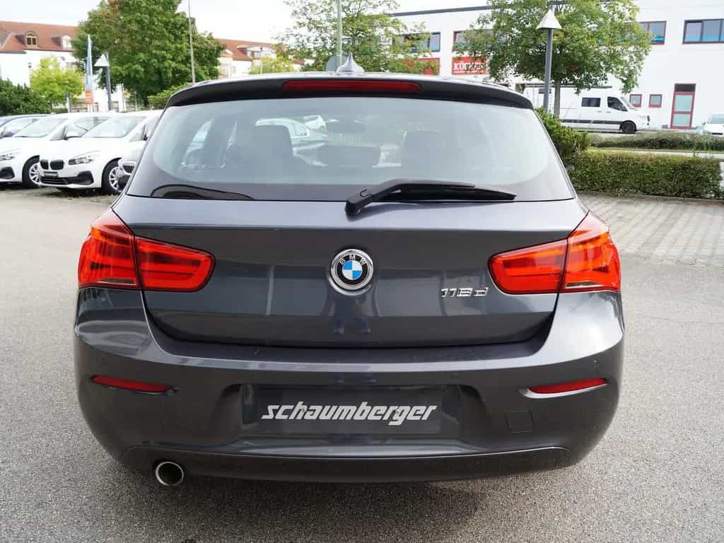 BMW 118 d Aut. 5-Türer * Navi * PDC * Sitzhzg. * Alu 01/2018-photo-15