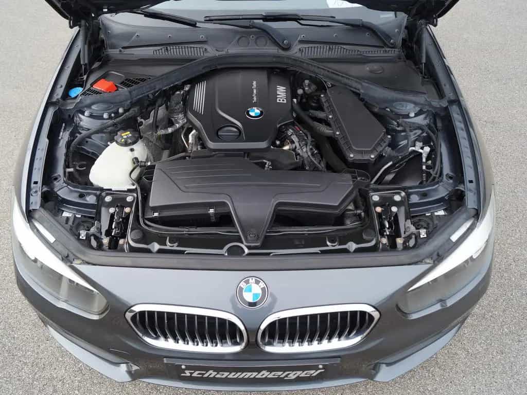 BMW 118 d Aut. 5-Türer * Navi * PDC * Sitzhzg. * Alu 01/2018-photo-19