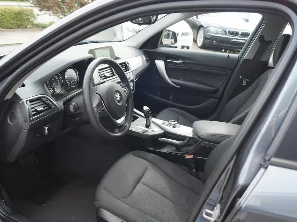 BMW 118 d Aut. 5-Türer * Navi * PDC * Sitzhzg. * Alu 01/2018-photo-6