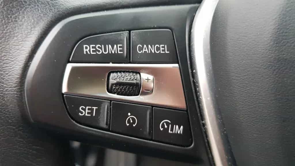 BMW 120 d xDrive aut. ~ Navi ~ Klima ~ PDC ~ WLAN 10/2020-photo-17