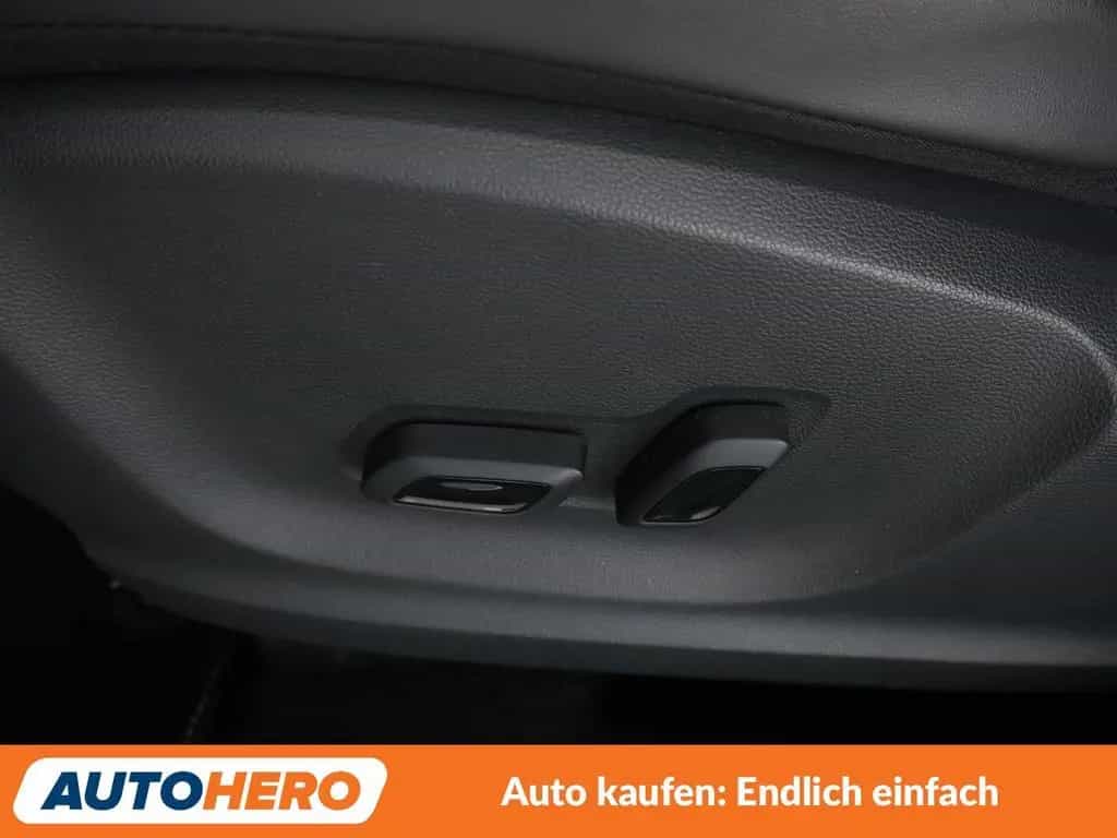 MG ZS 1.5 VTi Luxury*NAVI*LED*TEMPO*CAM*PDC*SHZ* 05/2023-photo-32