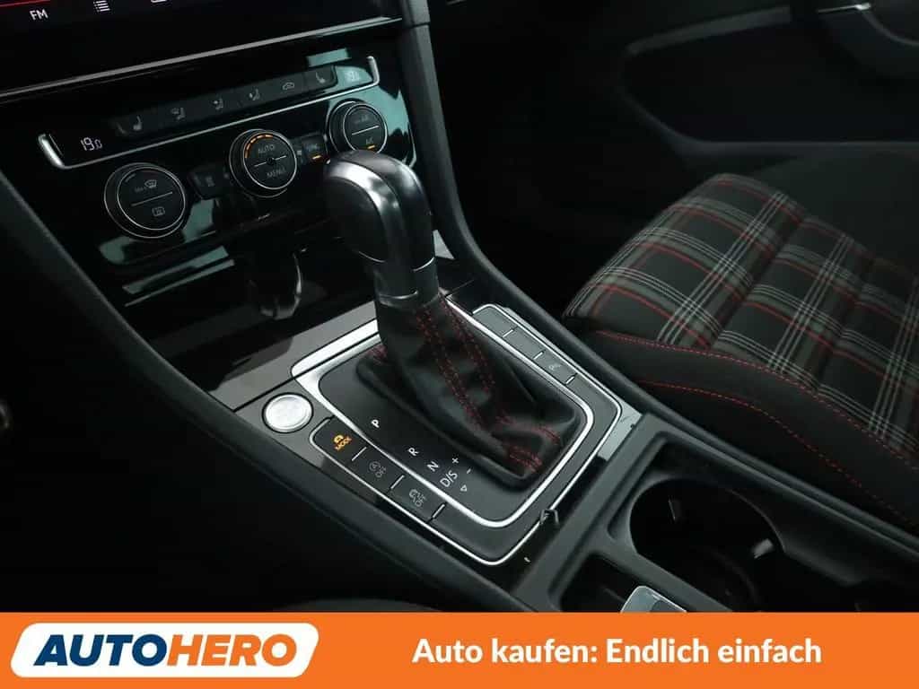Volkswagen Golf VII 2.0 TSI GTI BMT Aut.*LED*ACC*DYNAUDIO* 06/2017-photo-26