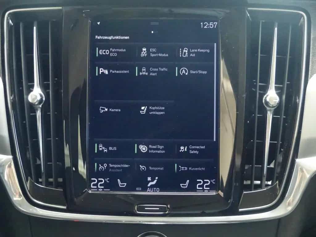 Volvo V90 Momentum AHK+Navi+Cam+Leder+BLIS+ACC+LED+PDC 12/2018-photo-12