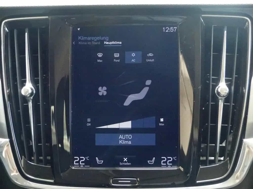 Volvo V90 Momentum AHK+Navi+Cam+Leder+BLIS+ACC+LED+PDC 12/2018-photo-17