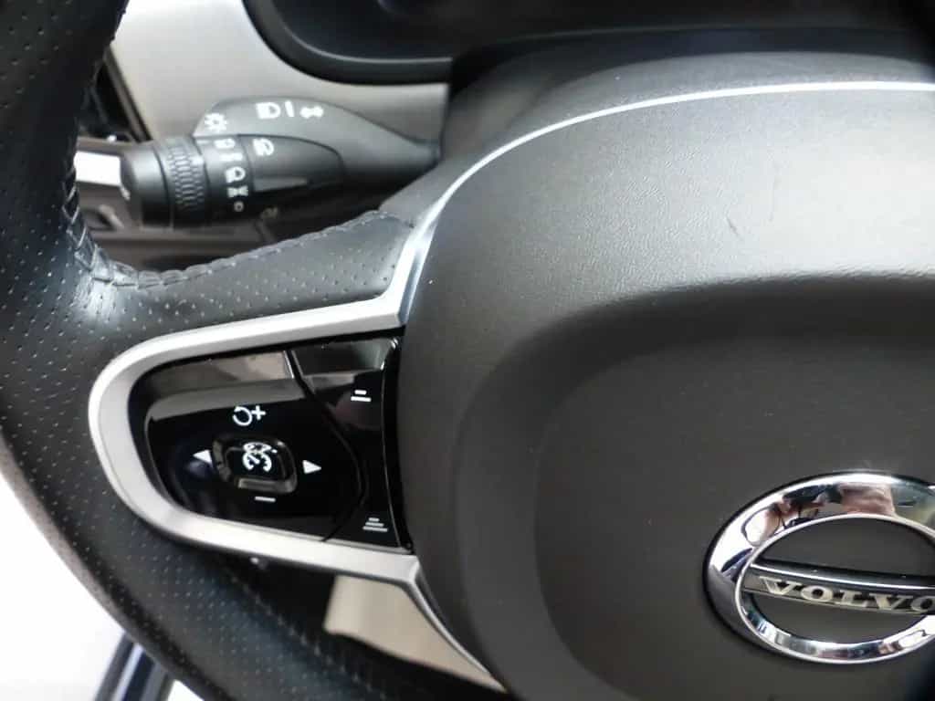 Volvo V90 Momentum AHK+Navi+Cam+Leder+BLIS+ACC+LED+PDC 12/2018-photo-20