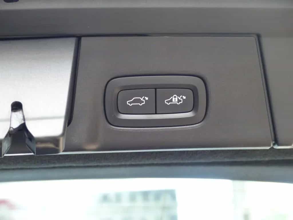 Volvo V90 Momentum AHK+Navi+Cam+Leder+BLIS+ACC+LED+PDC 12/2018-photo-24
