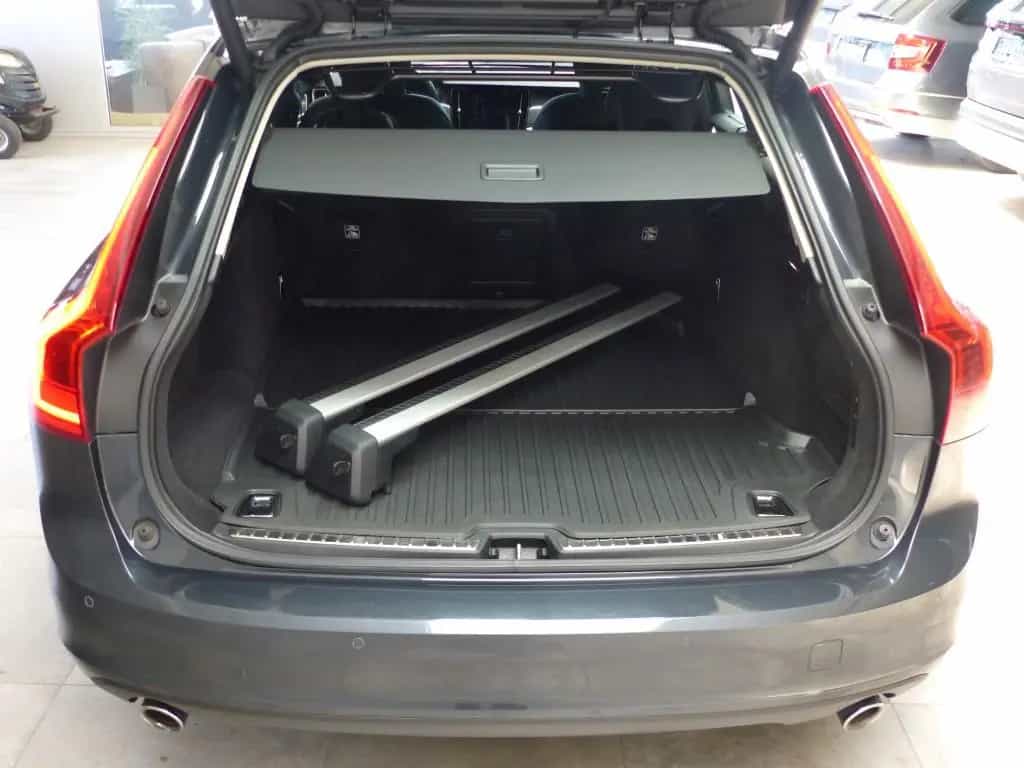 Volvo V90 Momentum AHK+Navi+Cam+Leder+BLIS+ACC+LED+PDC 12/2018-photo-25