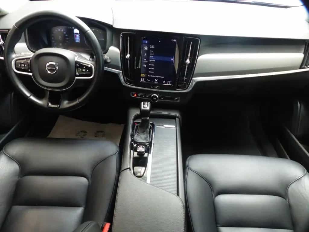 Volvo V90 Momentum AHK+Navi+Cam+Leder+BLIS+ACC+LED+PDC 12/2018-photo-8