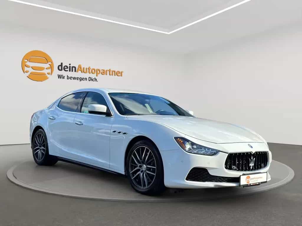 Maserati Ghibli SQ4 SSD Leder LED Navi RFK 01/2015-photo-1