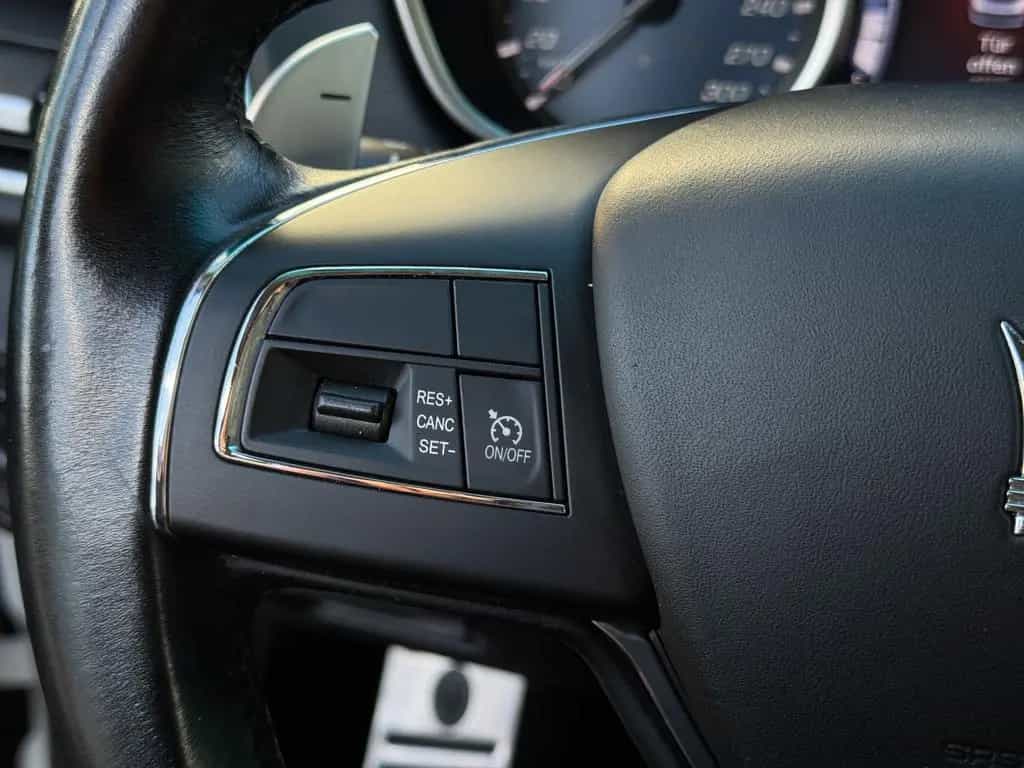 Maserati Ghibli SQ4 SSD Leder LED Navi RFK 01/2015-photo-12