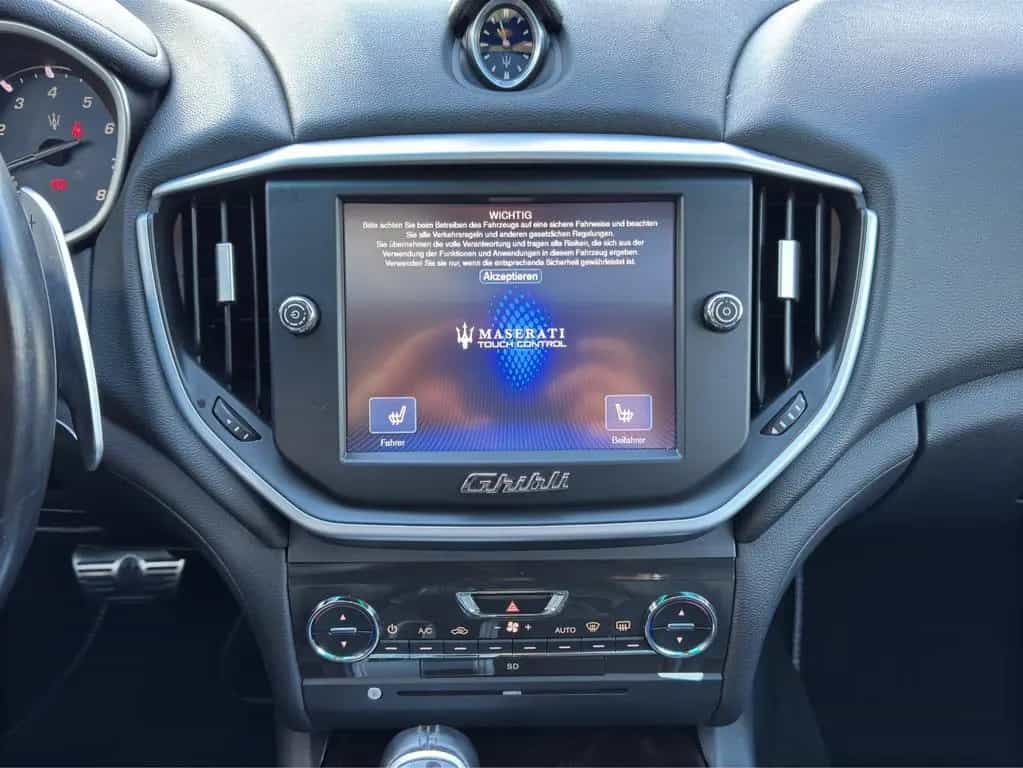 Maserati Ghibli SQ4 SSD Leder LED Navi RFK 01/2015-photo-18