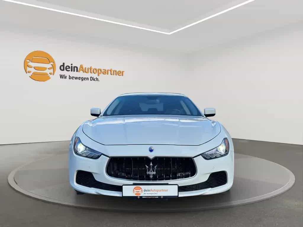 Maserati Ghibli SQ4 SSD Leder LED Navi RFK 01/2015-photo-2