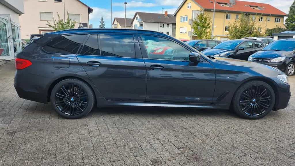 BMW 520 Baureihe 5 Touring 520 d M Sport 03/2019-photo-3