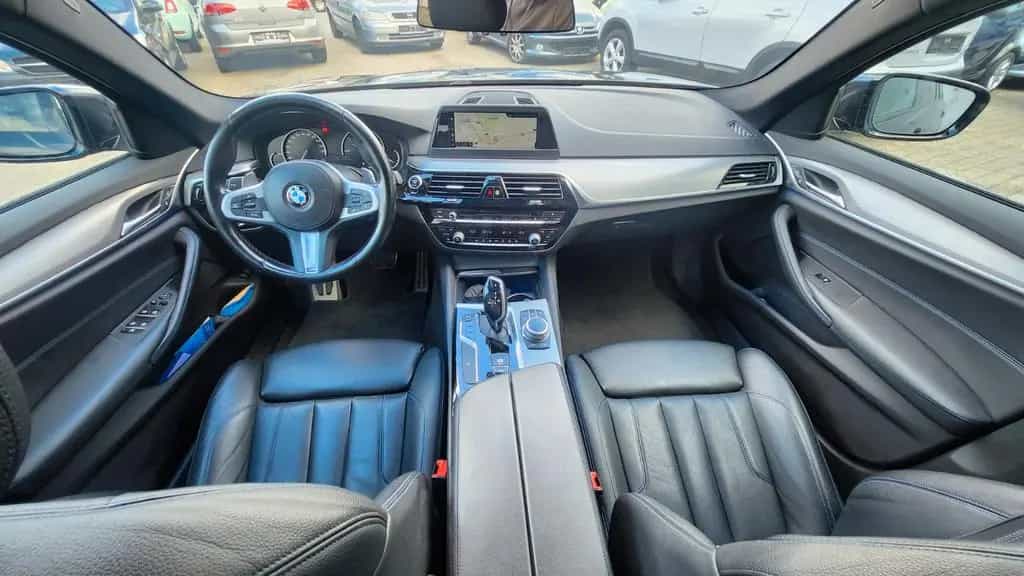 BMW 520 Baureihe 5 Touring 520 d M Sport 03/2019-photo-8