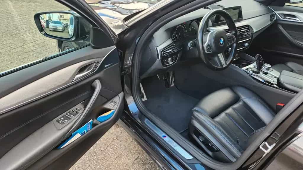 BMW 520 Baureihe 5 Touring 520 d M Sport 03/2019-photo-9