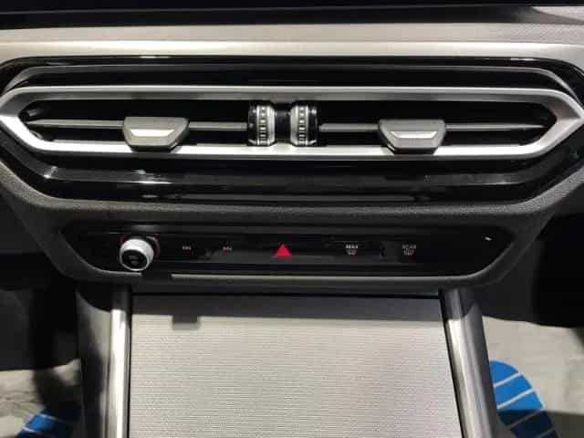 BMW 320 D Touring Automatik EU6d Navi LED ACC PDCv+h 06/2023-photo-13