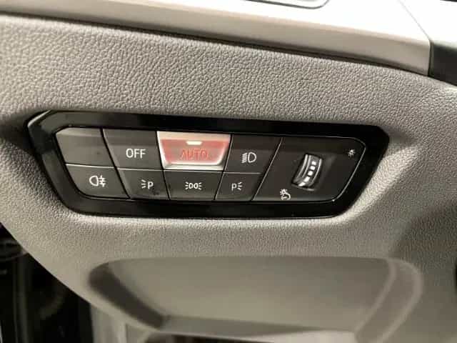 BMW 320 D Touring Automatik EU6d Navi LED ACC PDCv+h 06/2023-photo-17