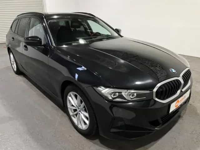 BMW 320 D Touring Automatik EU6d Navi LED ACC PDCv+h 06/2023-photo-3