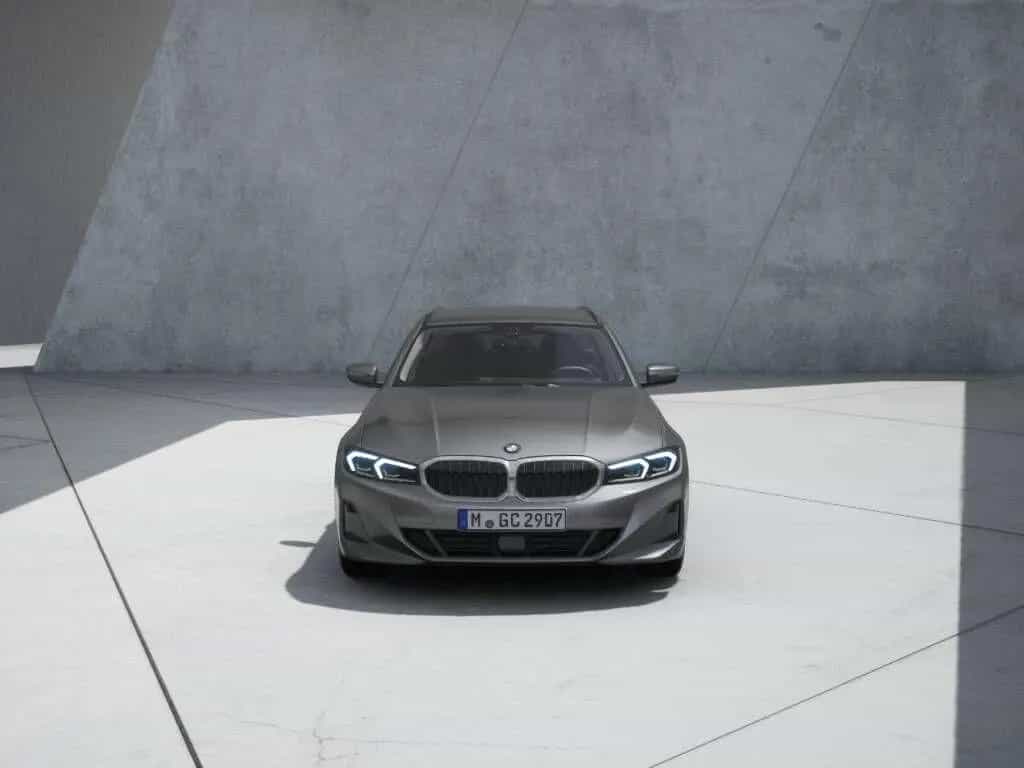 BMW 318 i Touring ACC LED SpurAss AHK HiFi Navi ParkA 03/2025-photo-3