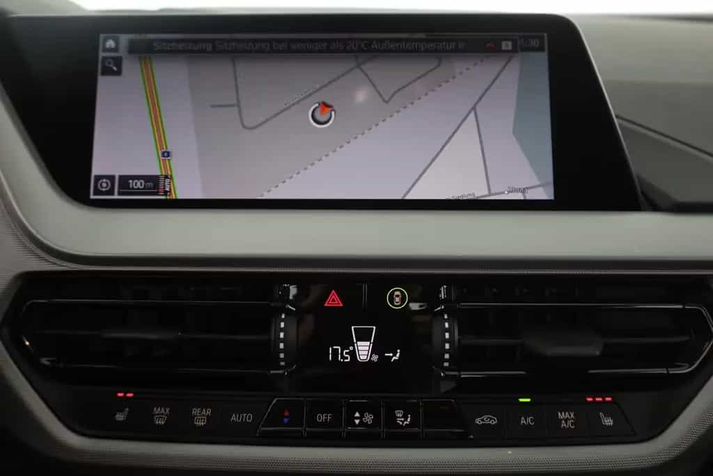 BMW 118 i Advantage LED Navi ACC Totwinkel Spurhalte 02/2023-photo-10