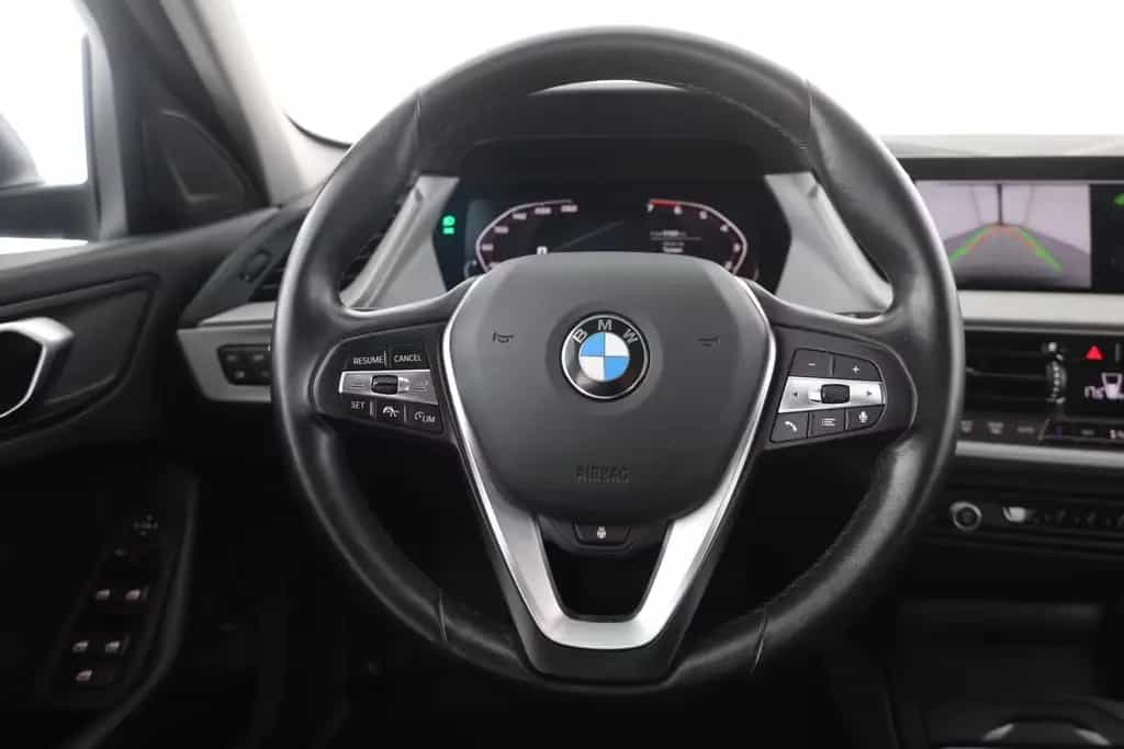 BMW 118 i Advantage LED Navi ACC Totwinkel Spurhalte 02/2023-photo-15