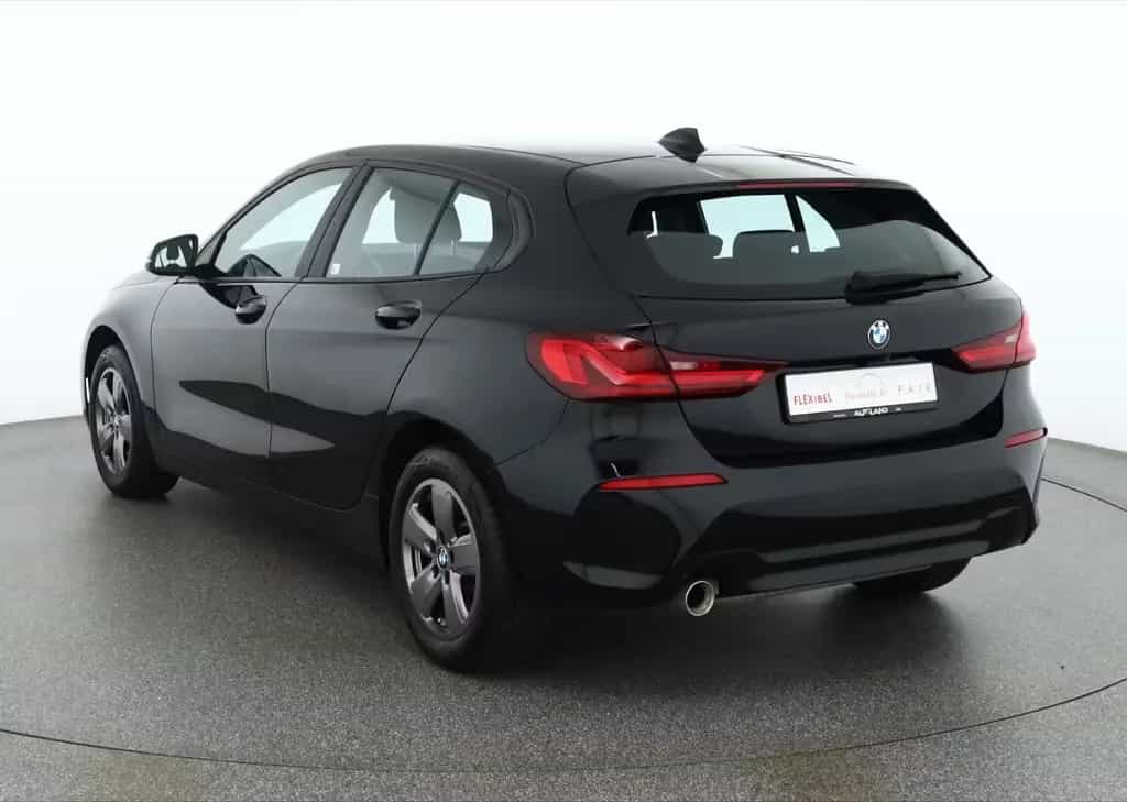 BMW 118 i Advantage LED Navi ACC Totwinkel Spurhalte 02/2023-photo-2