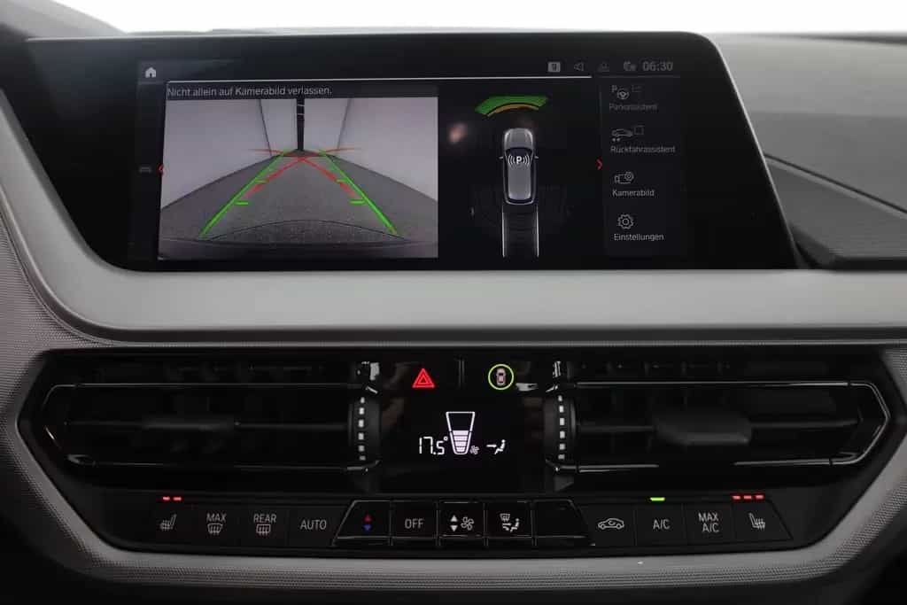BMW 118 i Advantage LED Navi ACC Totwinkel Spurhalte 02/2023-photo-28