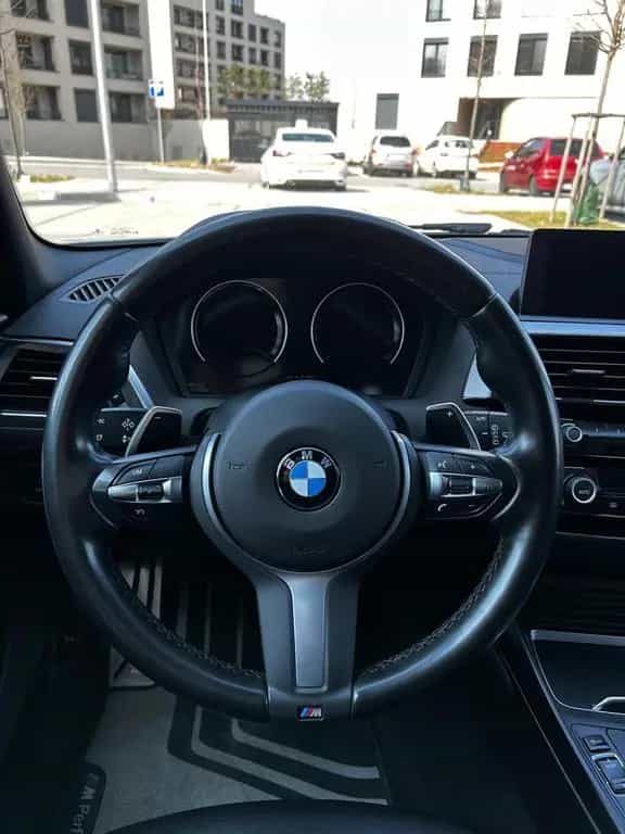 BMW M140i xDrive A Special Edition - 05/2019-photo-11