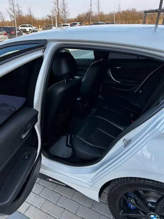 BMW M140i xDrive A Special Edition - 05/2019-photo-4