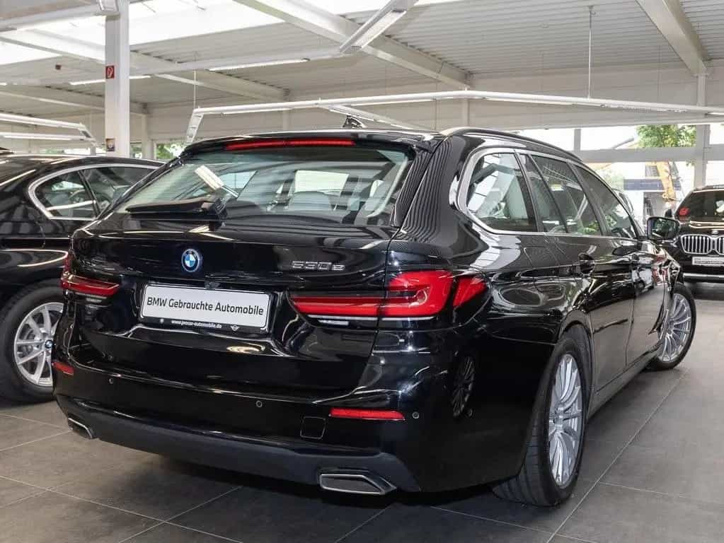 BMW 530 e A HUD PANO ACC RFK NAVI LED PDC V+H DAB LM 06/2022-photo-1